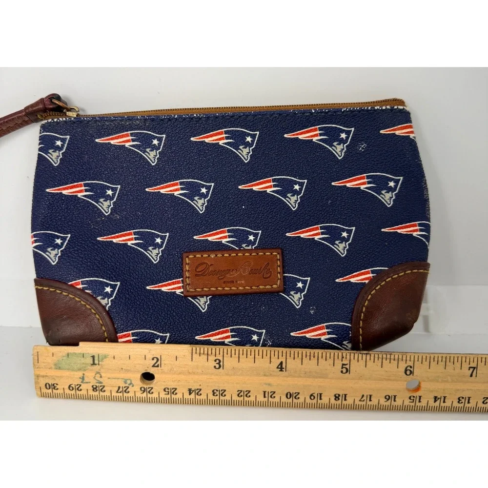 Dooney & Bourke New England Patriots Wristlet Pouch Navy Blue Leather Trim